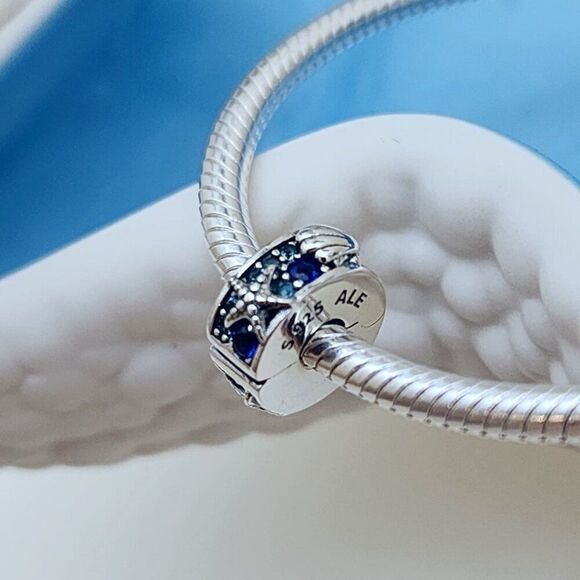 Pandora Starfish & Shell Clip Charm - Picture 2 of 5